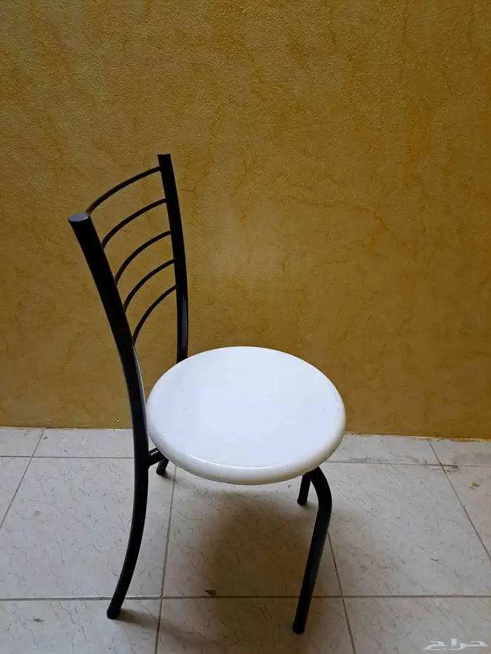 طاولات مطاعم و كراسيها 1