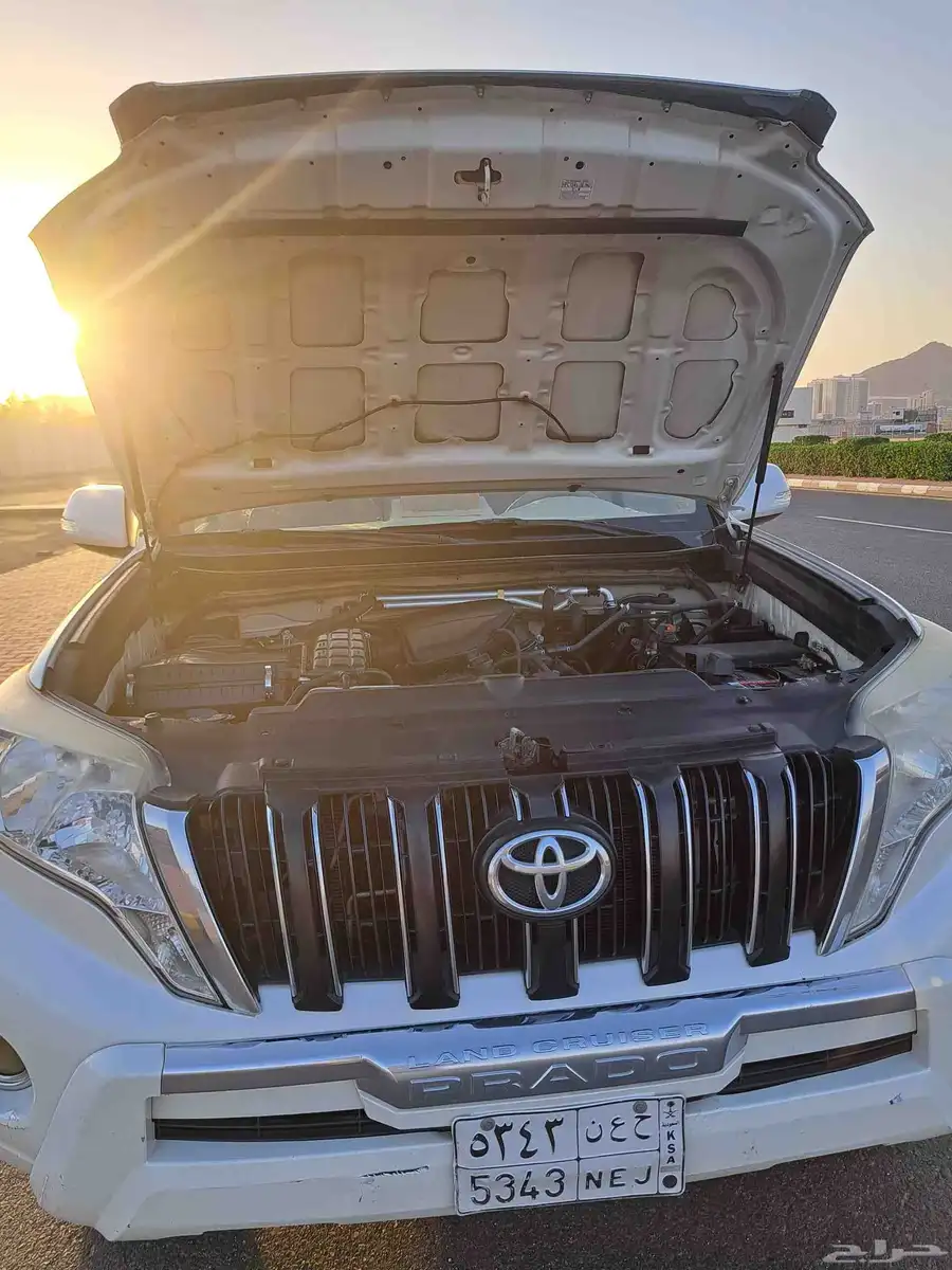 للباحث عن النضيف والمخزن للبيع برادو اربعه سلندر ممشى 186فقط 9