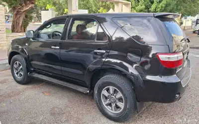 Toyota Fortuner 9