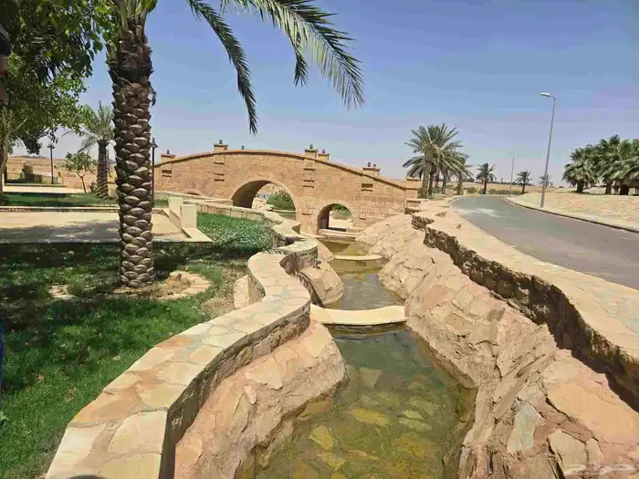 عمال بيوت طين قديم معلم حجر وطين ترثيات 4
