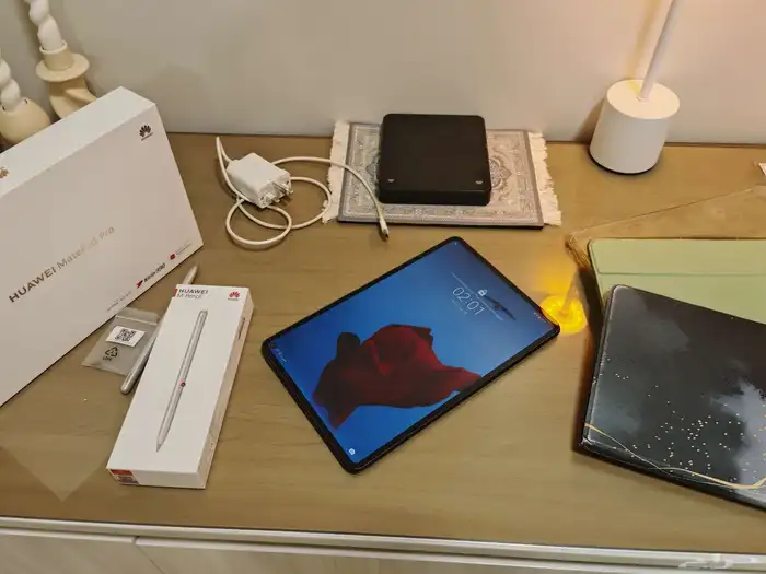 تابلت هواوي ميت باد برو مع جميع الملحقات 0