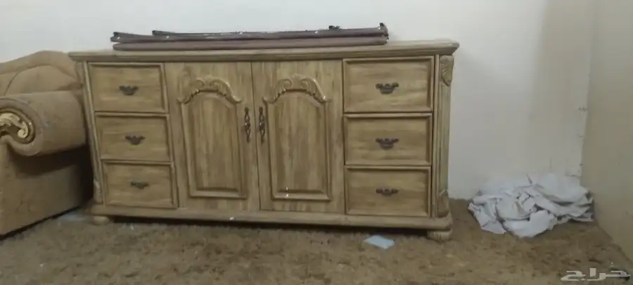 دولاب بي ارتفاع مترين وا العرض 180 دولاب معا تسريحه 0