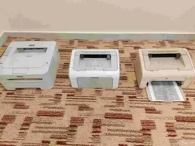 طابعات اتش بي 1102 معروفة في الاستخدام 0