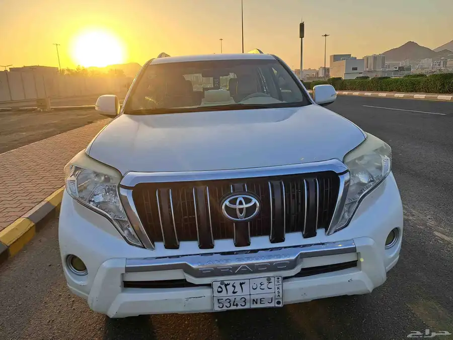 للباحث عن النضيف والمخزن للبيع برادو اربعه سلندر ممشى 186فقط 24