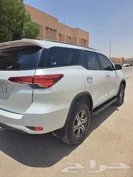 فورتشنر 2023 4 سلندر دبل 5
