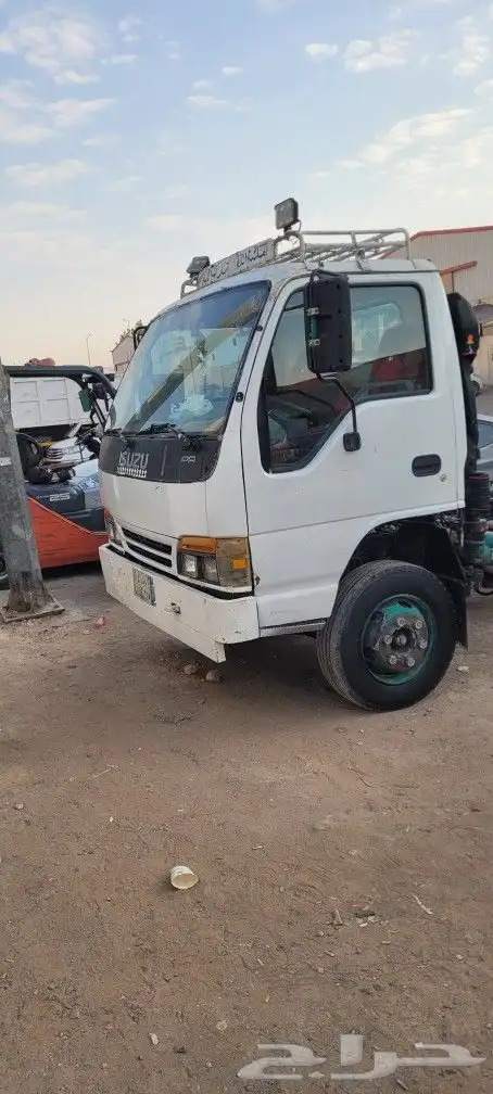 دينه ايسوزو موديل 2004 خمسه متر سته مسمار 1