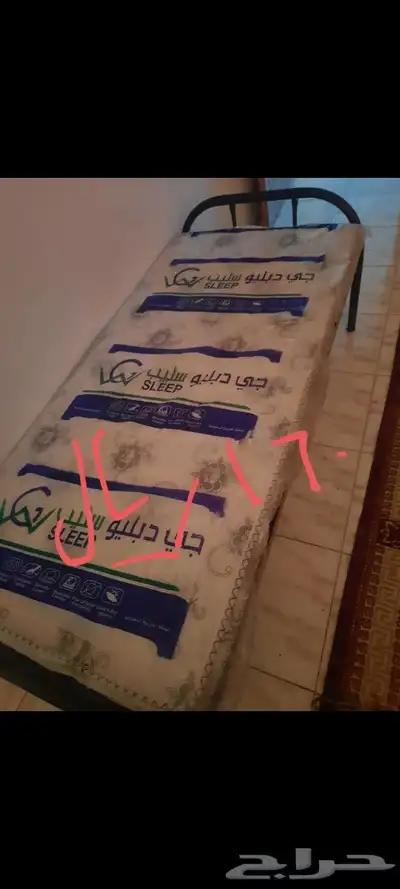 سرير حديد ومرتبة شبة جديد   كنب 0