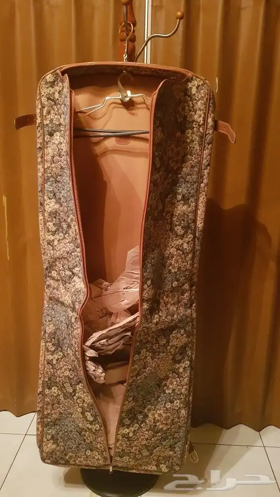أغطيه شنطه لحفظ الملابس و البدلات 9