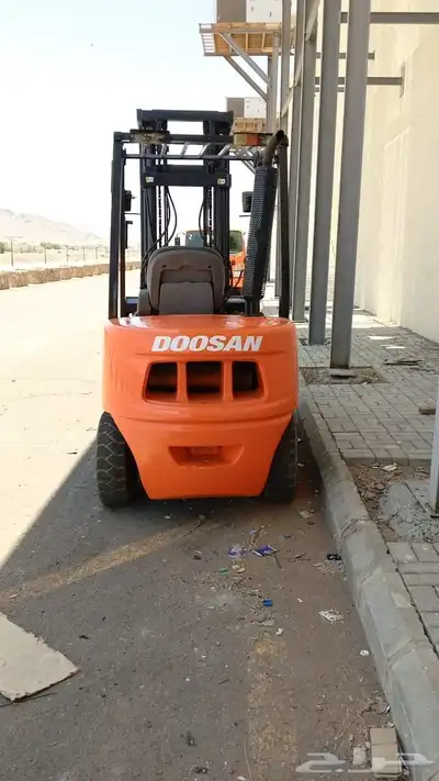 رافعة فوكلفت دوسان 3 طن 5
