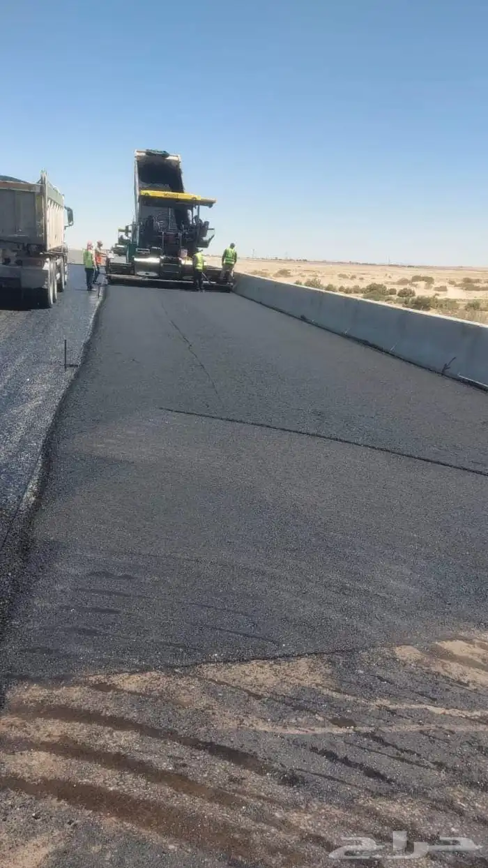 معدات لي ايجار كاويه ورصاصه لي الجميع اعمال اسفلت 2