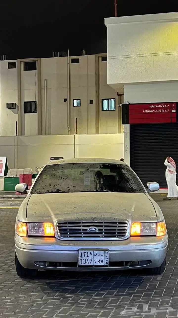 للبيع فورد فكتوريا 2008 سعودي 11