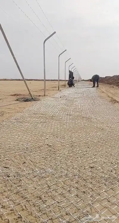 شبوك المزرع والاستراحات ننفذ جميع المشاريع شبك سياج الاسلاك 1