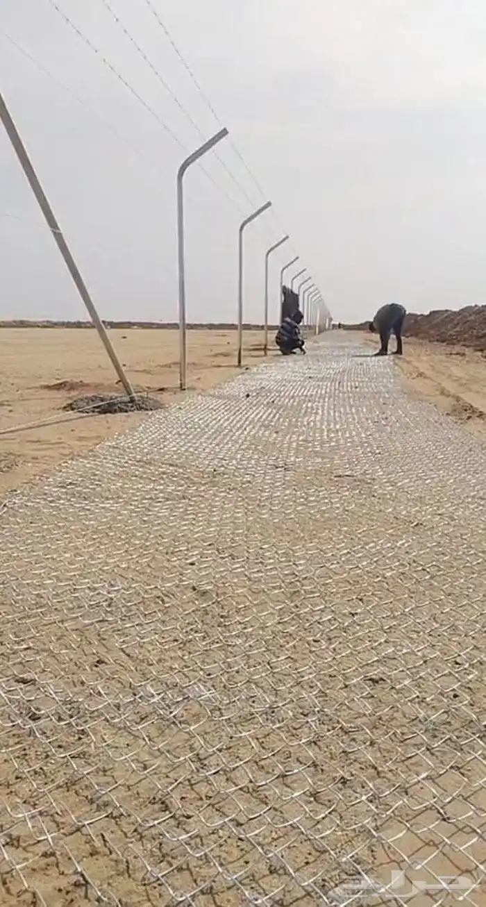 شبوك المزرع والاستراحات ننفذ جميع المشاريع شبك سياج الاسلاك 1