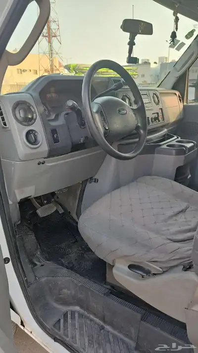فان فورد E350 2013 10 سلندر بنزين 12