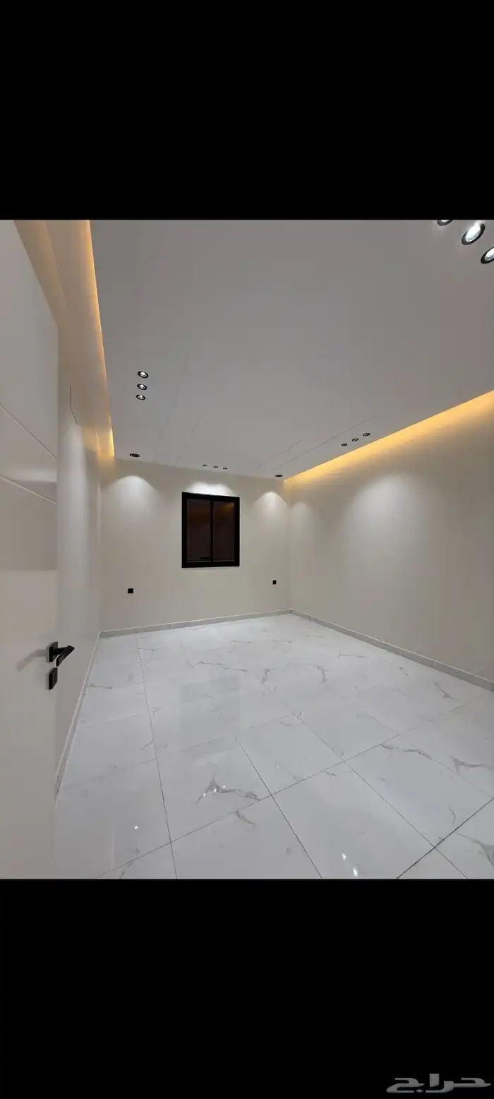 شقق أرضي وعلوي تشطيب vipتصميمات رائعه. خميس مشيط 30