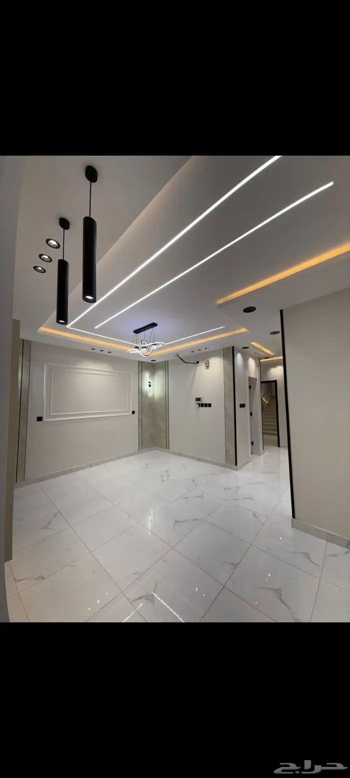 شقق أرضي وعلوي تشطيب vipتصميمات رائعه. خميس مشيط 43