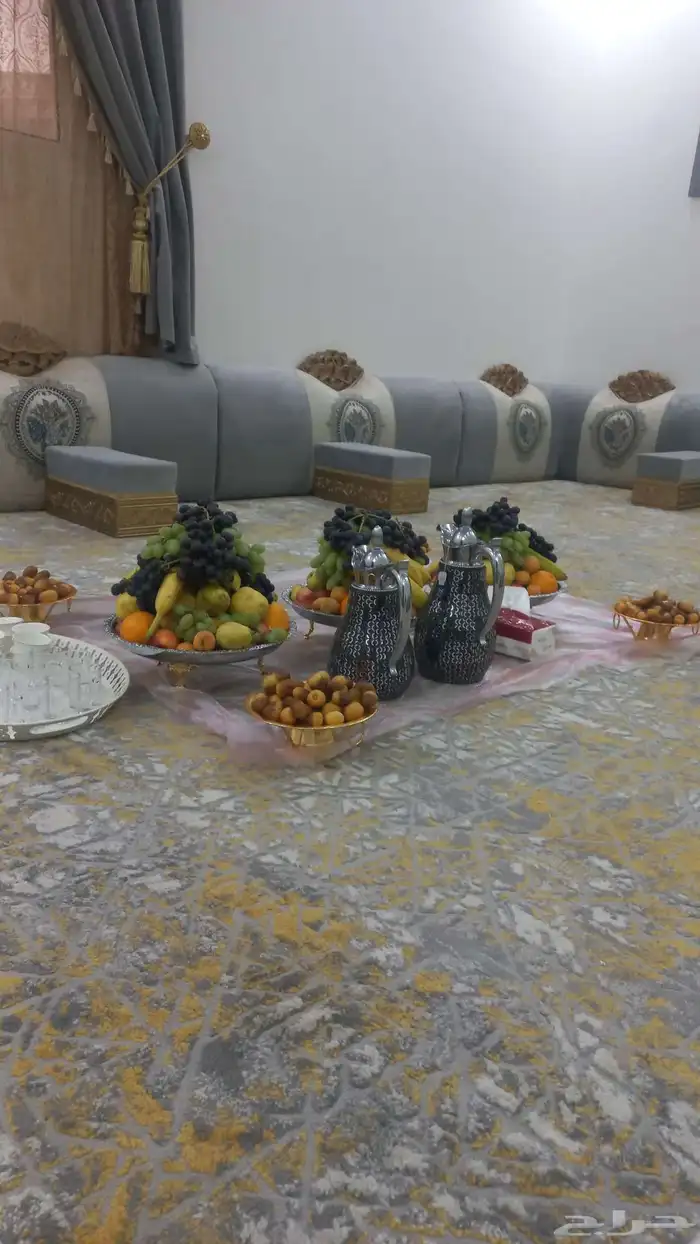 مباشرين قهوجين تأجير كراسي وطاولات طعام كل ما تحتاجه لحفلتك 1