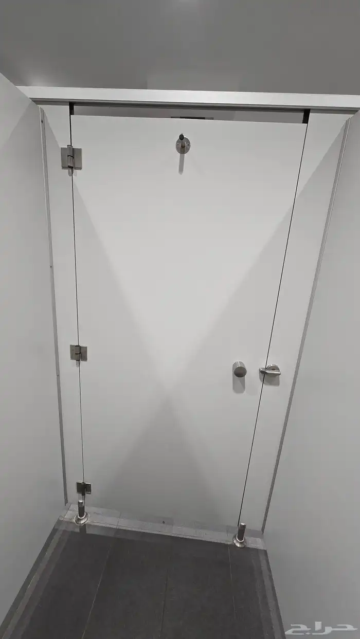 قواطع حمامات HPL ضد الماء _ جودة وضمان 3