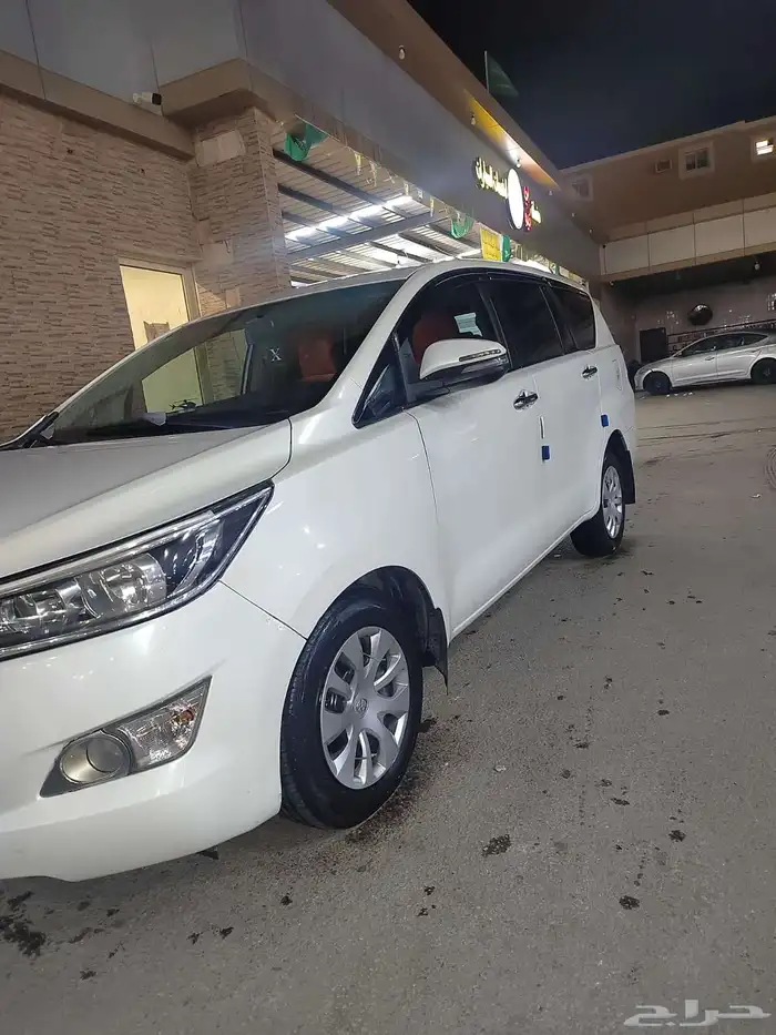 Toyota Innova Crysta model 2018 km 460 1