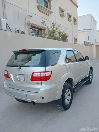تويوتا فوتشنر 2011 3