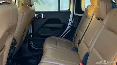 رانجلر صحاري 2020 V6 عداد قليل للبيع 16