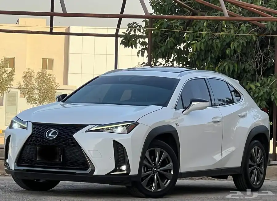 لكزس UX 2020 F SPORT index