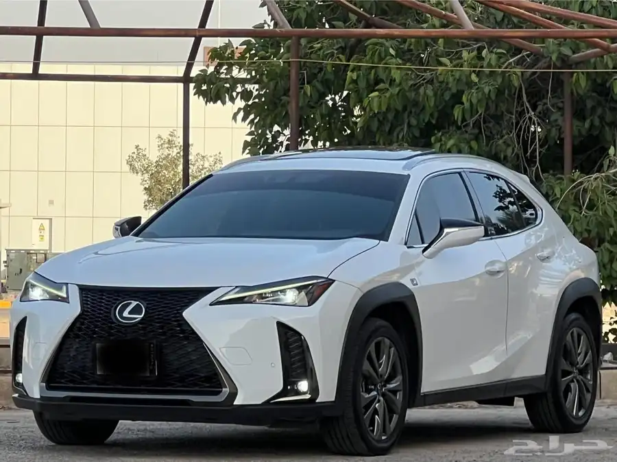 لكزس UX 2020 F SPORT index