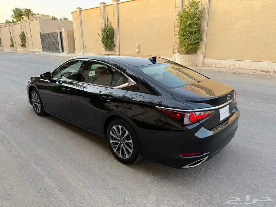 لكزس ES 350 2023 index