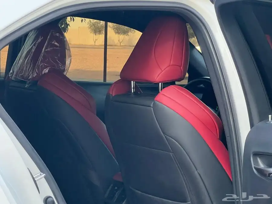 لكزس UX 2020 F SPORT index