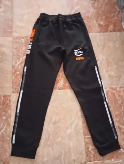 سروال رياضي مقاسات L.XL.XXL باسعار مناسبه متوفر شورت بحر 7