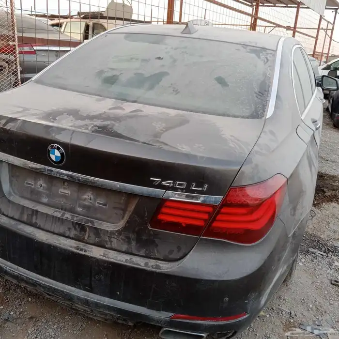 سياره قطع غيار السيارات بي ام 740موديل2015 3