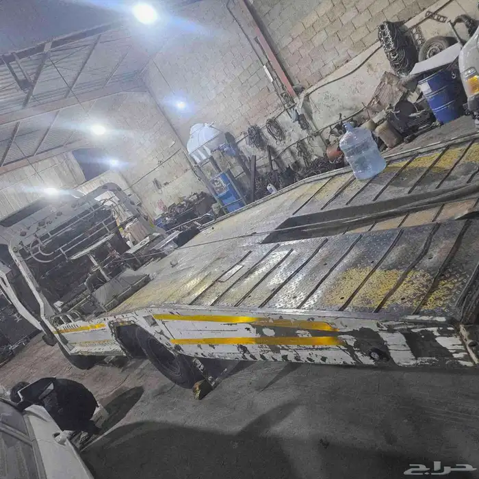 سطحه فقط بدون سياره للبيع 1