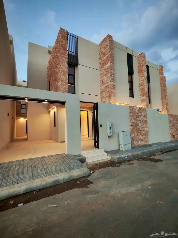 للبيع فيلا تصميم عصري مساحه 350م في مدينه ابها 0