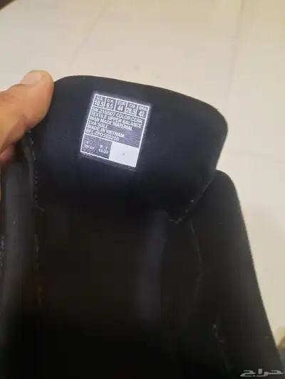 للبيع حذا استخدام 4 ايام ماركه اصليه سكلتشر 1