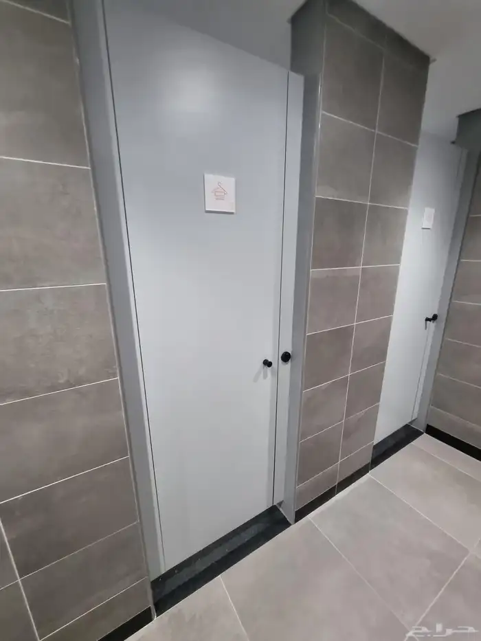 قواطع حمامات HPL ضد الماء _ جودة وضمان 33