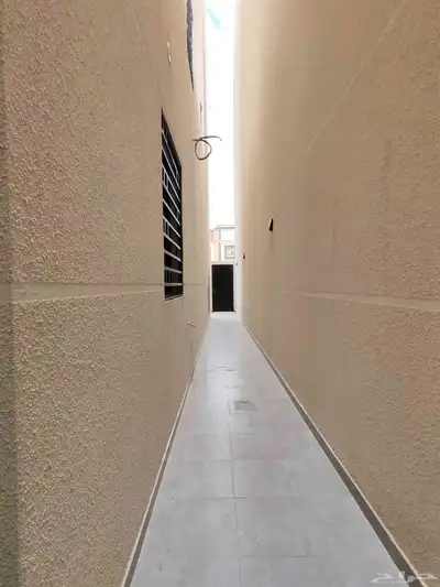 للبيع شقه دور ارضي بحي الموسي موقع متميز بمدينه خميس مشيط 11