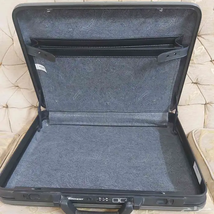 شنطة دبلماسيه 3