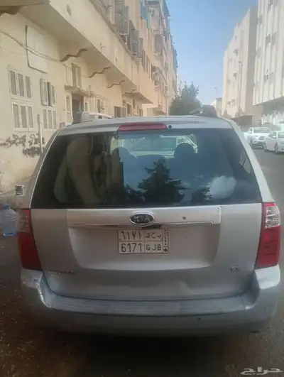 كيا كرنفال موديل 207 ومكيف ومكينه وقير علي شرط 0