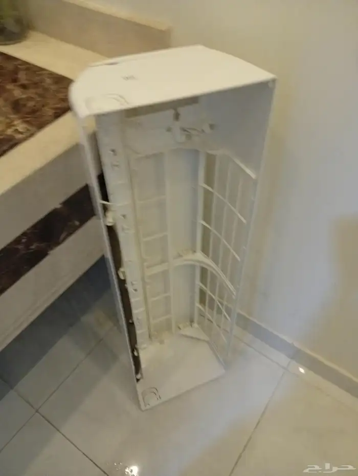 تنظيف مكيفات يجب فك المكيف يوجد فرق قبل وبعد 3