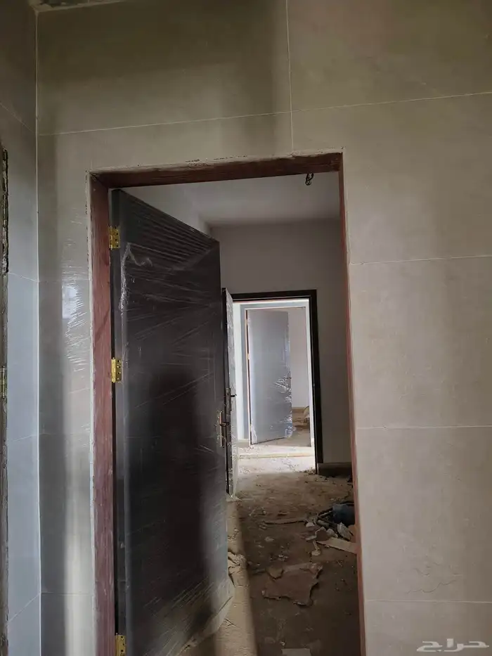 تفصيل ابواب خشب بجميع انواعها ودبليو بي سي 1