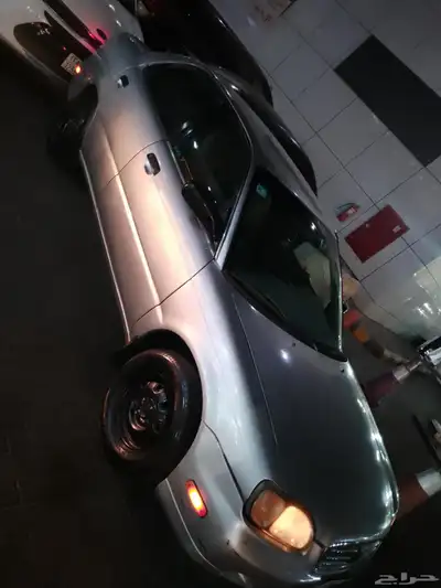 سوزوكي جيب 4 باب موديل 2000 7
