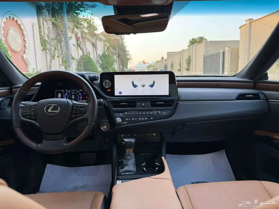 لكزس ES 350 2023 index