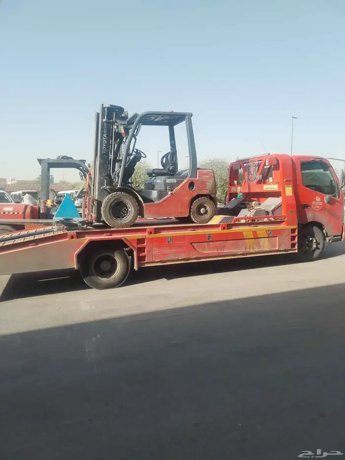 للأيجار جميع انواع الروافع والكرينات. 2