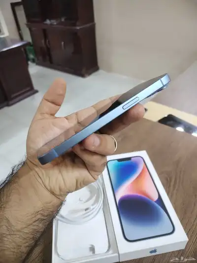 ايفون 14 عادي 128 جيجا 6