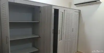دولاب استخدام بسيط شبه الجديد 3m 2m عمق 50cm 1