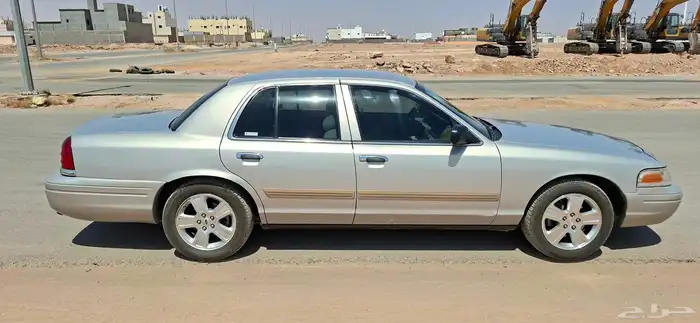 فورد كراون فكتوريا2011 4