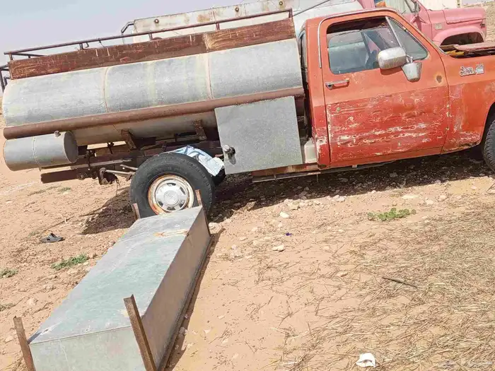للبيع جمس حوض م 80عليه تانكي ماء وصالون ملكي م93 3