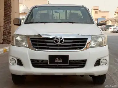 تويوتا هايلوكس 2014 غمارة GL بنزين سعودي بحالة ممتازة 3