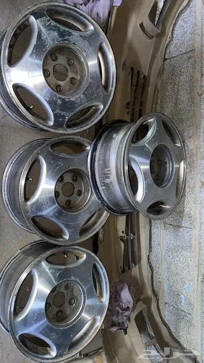 بيع قطع غيار مستخدم لكزس LS400 مديل 99 9