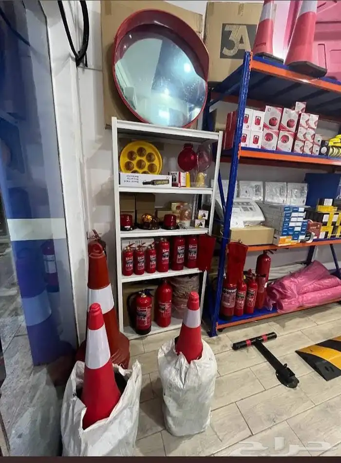 محل ادوات سلامة في الرياض ظهرة لبن 1